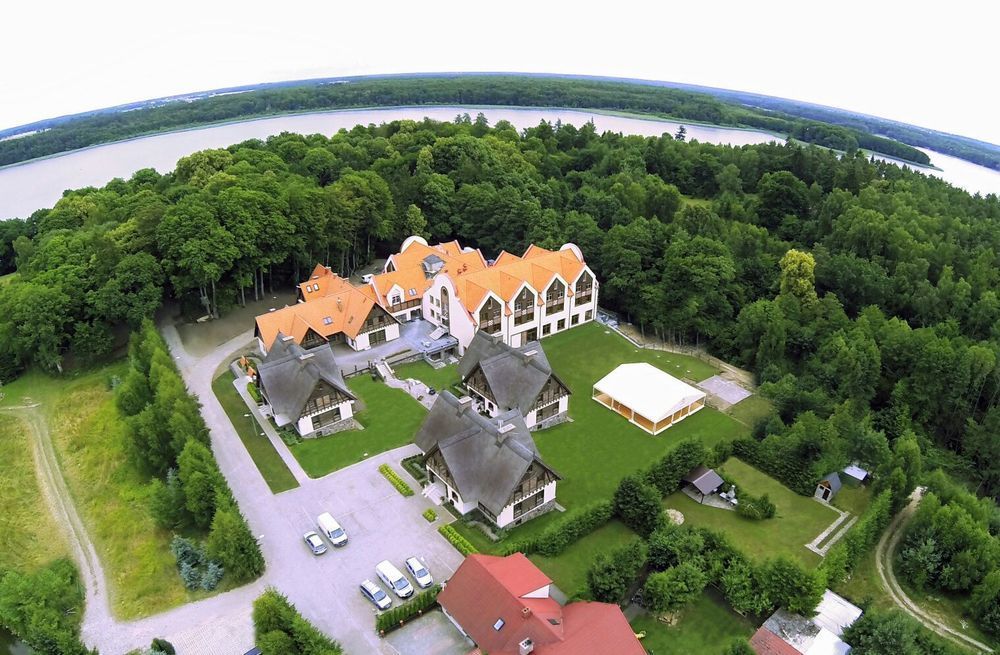 Hotel Aubrecht Country Spa Resort Przechlewo Exterior foto